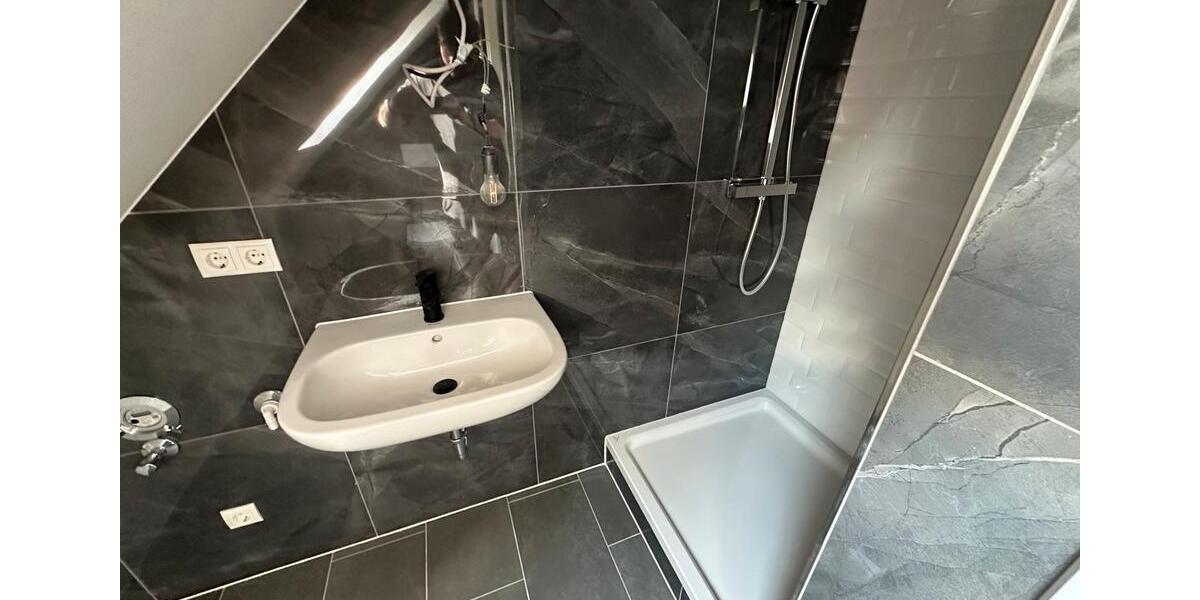 Dachgeschoßwohnung Grabow - 1 Zimmer, 35 m&sup2;, 350&euro; | Angebot:26205581