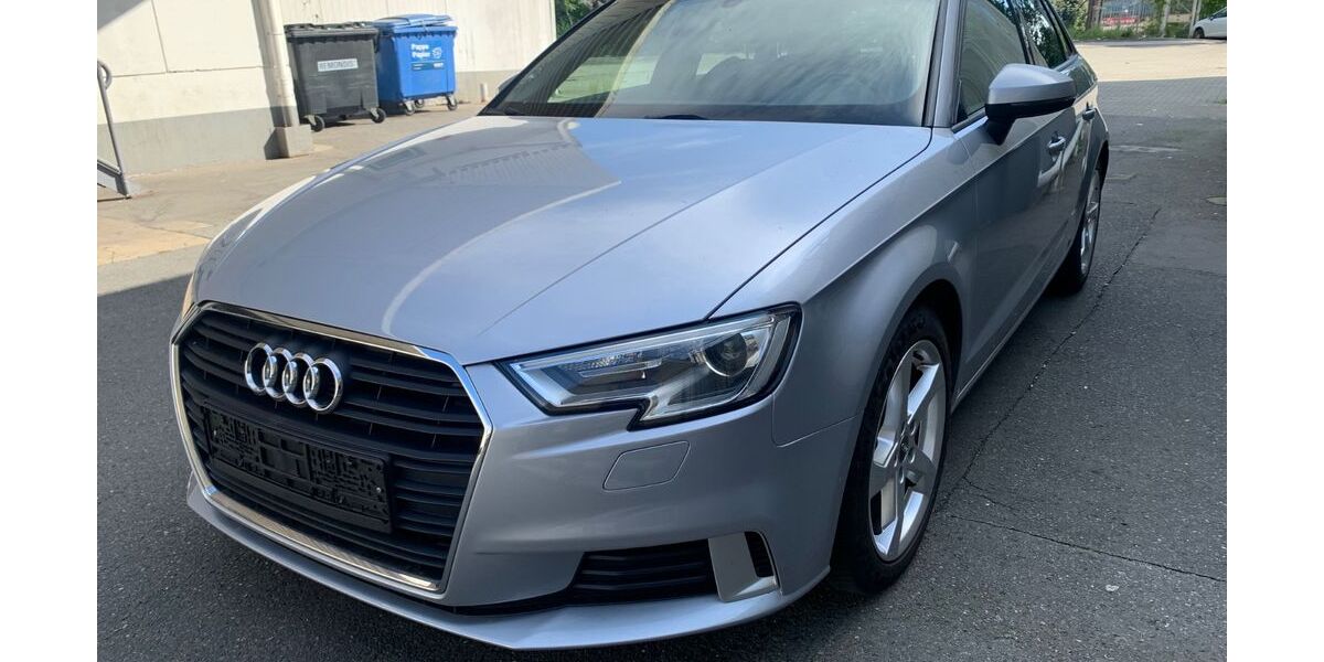 Audi A3 129.000 km 14.900 &euro; Berlin 12057