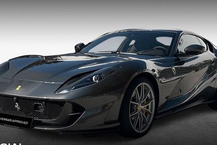 Ferrari 812 8.900 km 335.000 € München 80809