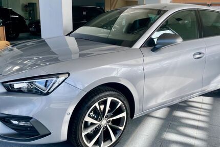 Seat Leon 1.640 km 27.390 &euro; Elsdorf 50189