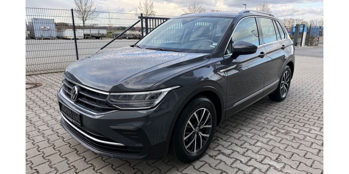 VW Tiguan 150.000 km 20.800 &euro; Emmering 82275