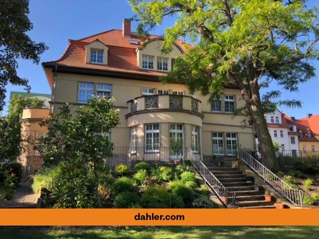 Büro in Merseburg 320.000 € 153.17 m²