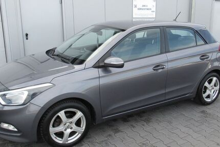 Hyundai i20 105.895 km 6.645 &euro; Wöllstein 55597