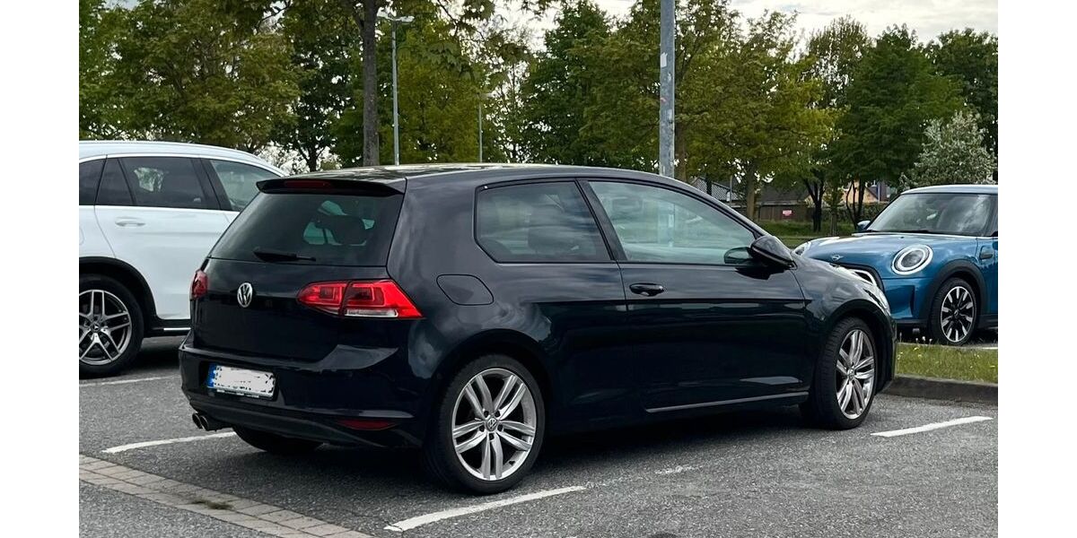VW Golf 76.000 km 10.900 &euro; Pölchow 18059