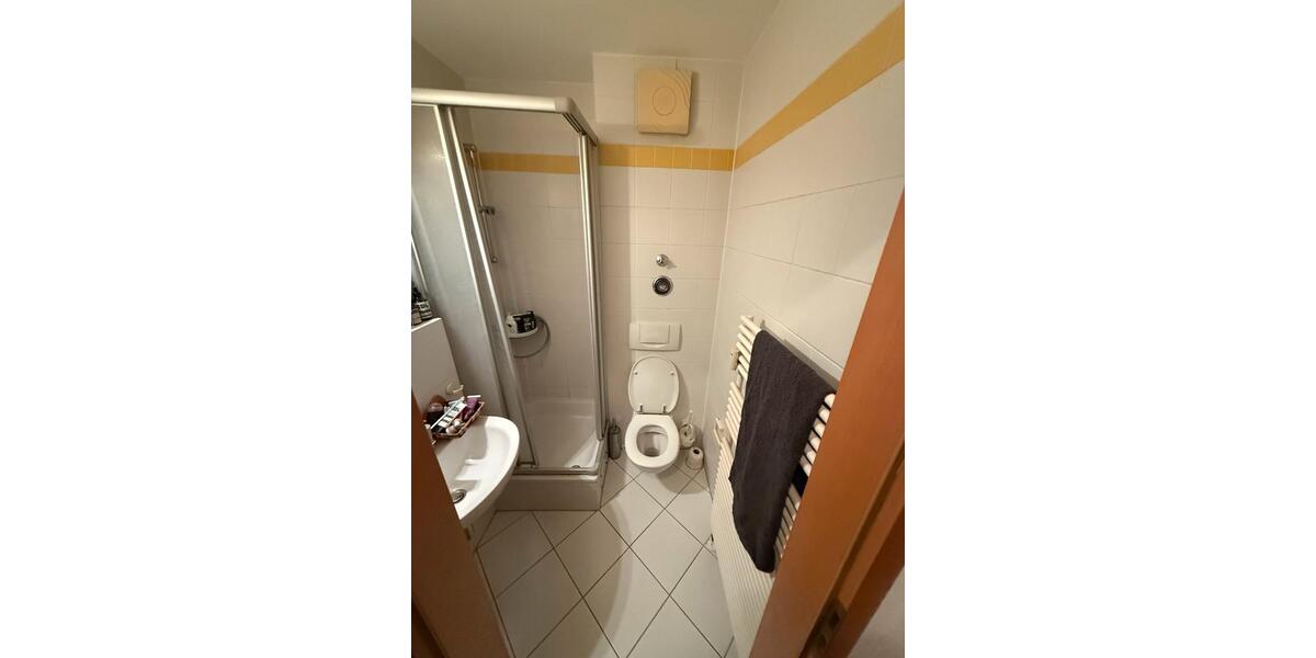 Etagenwohnung Wiesbaden Schierstein - 1 Zimmer, 28 m&sup2;, 750&euro; | Angebot:26676073