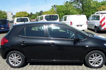 Toyota Auris 200.000 km 3.700 &euro; Erlenbach a. Main 63906