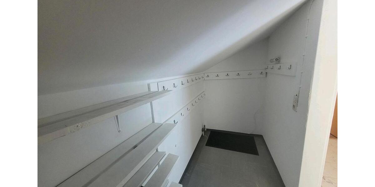 Dachgeschoßwohnung Immenstadt im Allgäu - 5 Zimmer, 102 m&sup2;, 370.000&euro; | Angebot:26326287