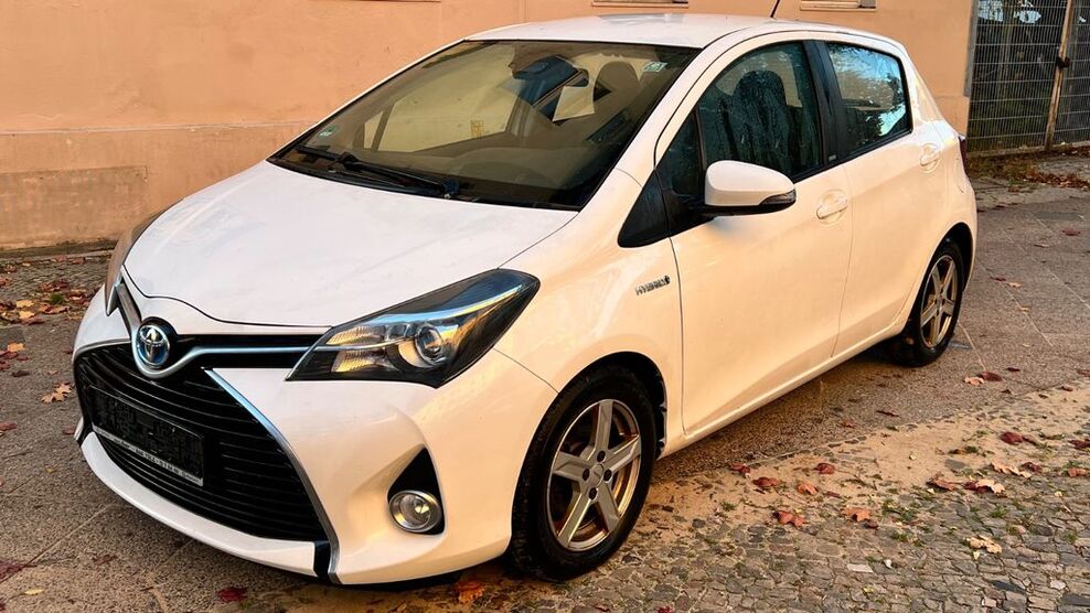 Toyota Yaris 182.000 km 9.000 € Berlin 13359