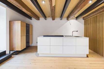 Haus Landshut - 4 Zimmer, 154 m&sup2;, 2.490&euro; | Angebot:27677572