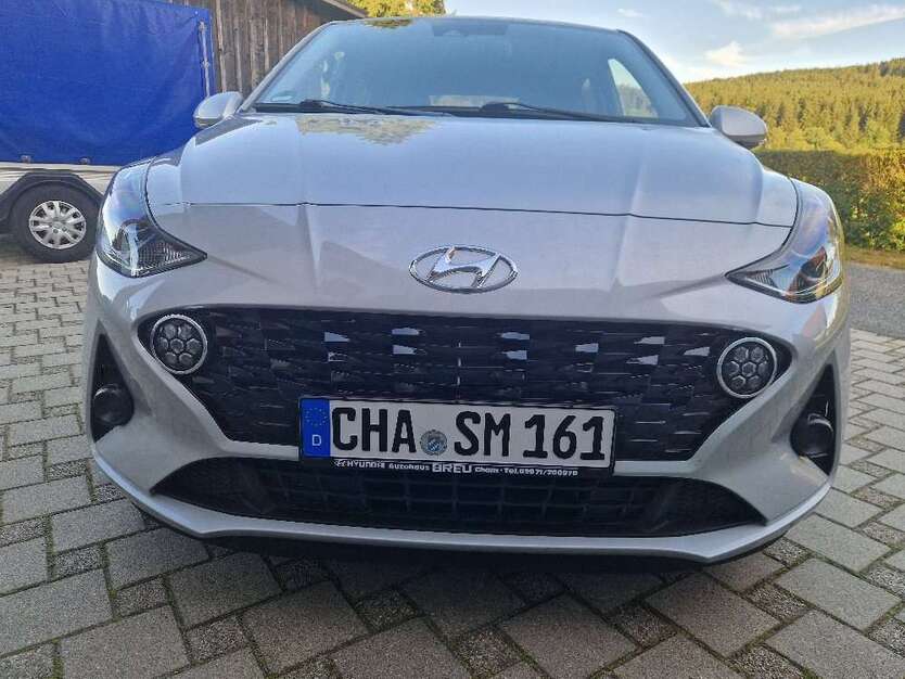 i10