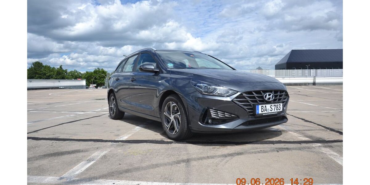 Hyundai i30 82.350 km 13.400 &euro; Bamberg 96052