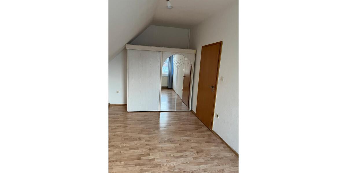 Dachgeschoßwohnung Stemwede - 3 Zimmer, 79 m&sup2;, 510&euro; | Angebot:25852035