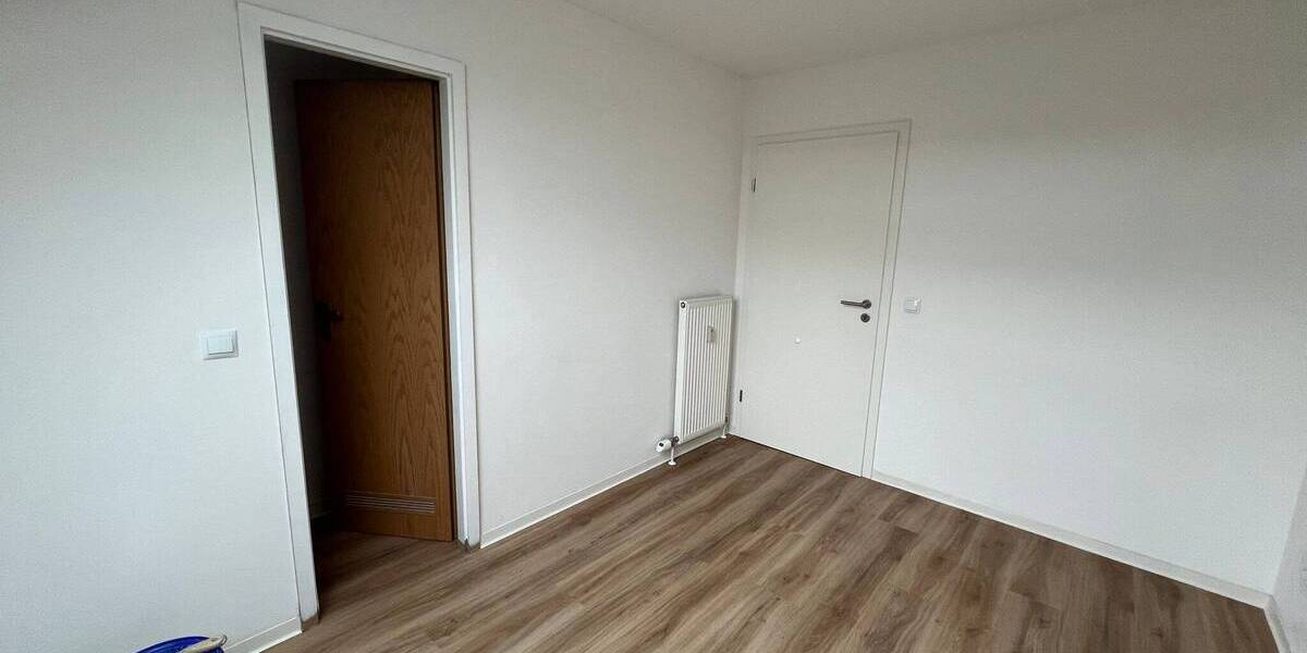 Etagenwohnung Kabelsketal Schwoitsch - 3 Zimmer, 75 m&sup2;, 110.000&euro; | Angebot:25671518