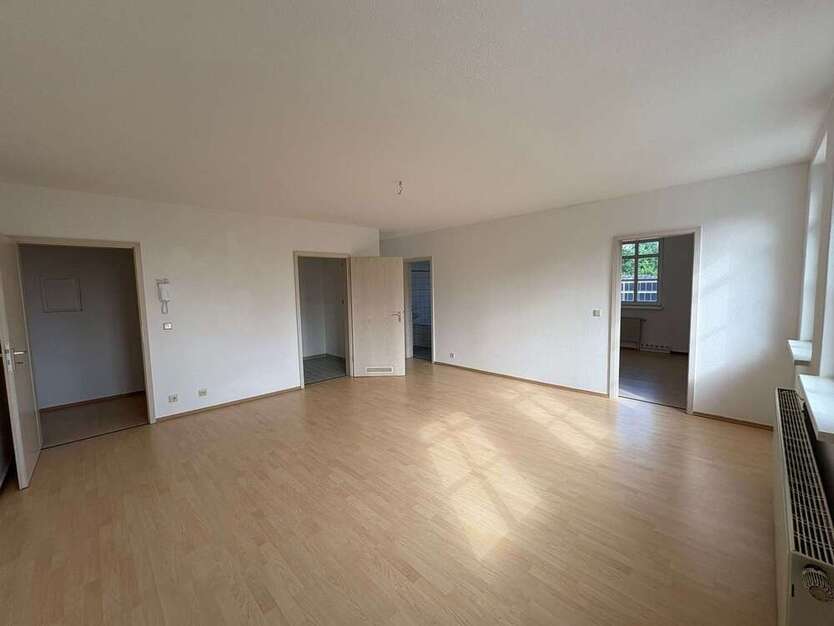 Wohnung zum Mieten in Crimmitschau 260 € 53.06 m²