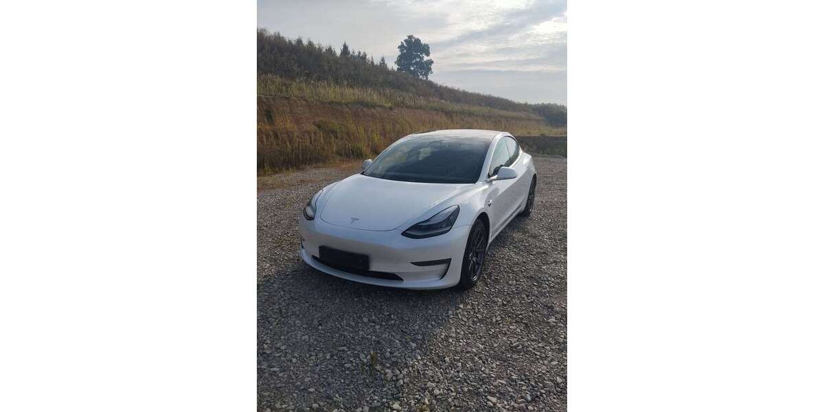 Tesla Model 3 79.000 km 25.200 &euro; München 80939