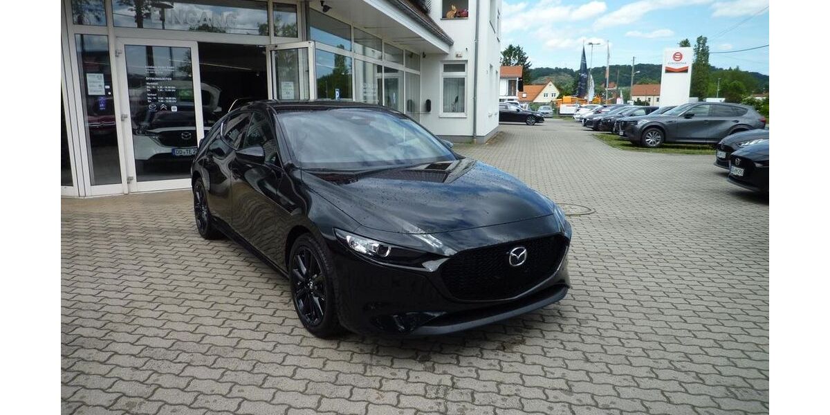 Mazda 3 8.112 km 27.890 &euro; Dresden 01139
