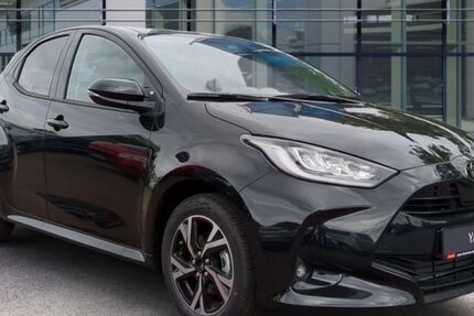 Toyota Yaris 1.403 km 24.950 &euro; Halstenbek 25469