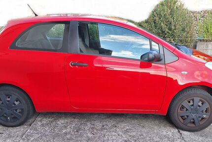 Toyota Yaris 146.296 km 1.800 &euro; Homburg 66424