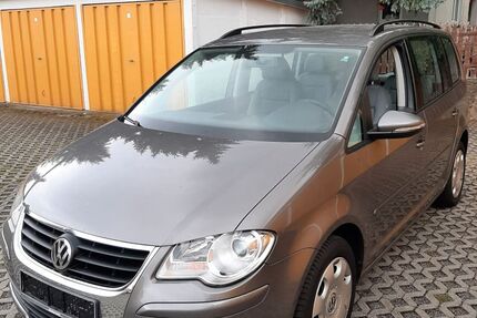 VW Touran 185.000 km 4.390 &euro; Dresden 01259