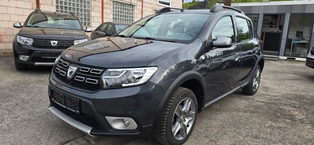 Dacia Sandero 57.500 km 7.990 &euro; Würzburg 97076