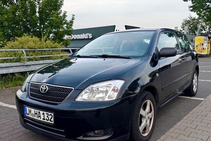 Toyota Corolla 141.378 km 3.999 &euro; Bad Camberg 65520