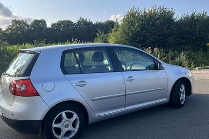 VW Golf 233.000 km 2.900 &euro; Trappenkamp 24610