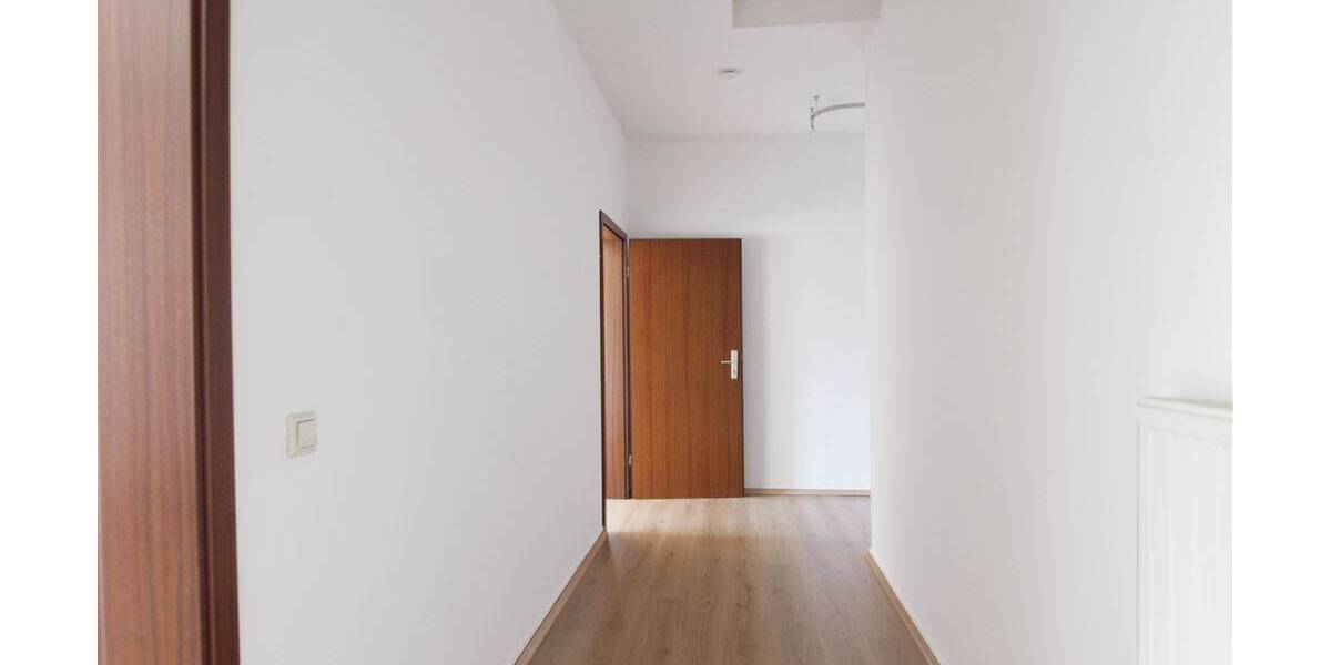 Etagenwohnung Frankenberg - 2 Zimmer, 81 m&sup2;, 399&euro; | Angebot:25821056