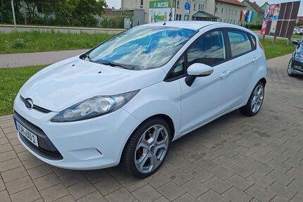 Ford Fiesta 91.000 km 3.333 &euro; Neumarkt 92318
