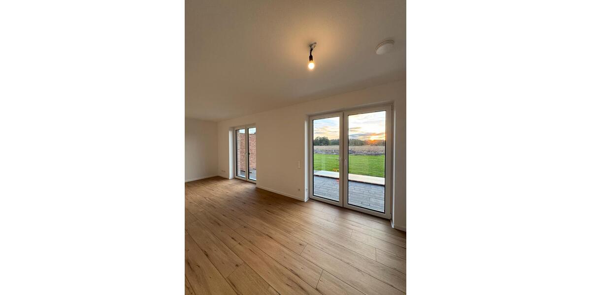 Doppelhaushälfte in Huntlosen – moderne Neubau-DHH mit Garten 4 zimmer