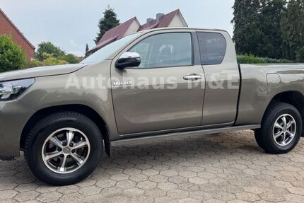 Toyota Hilux 194.000 km 29.990 &euro; Stelle 21435