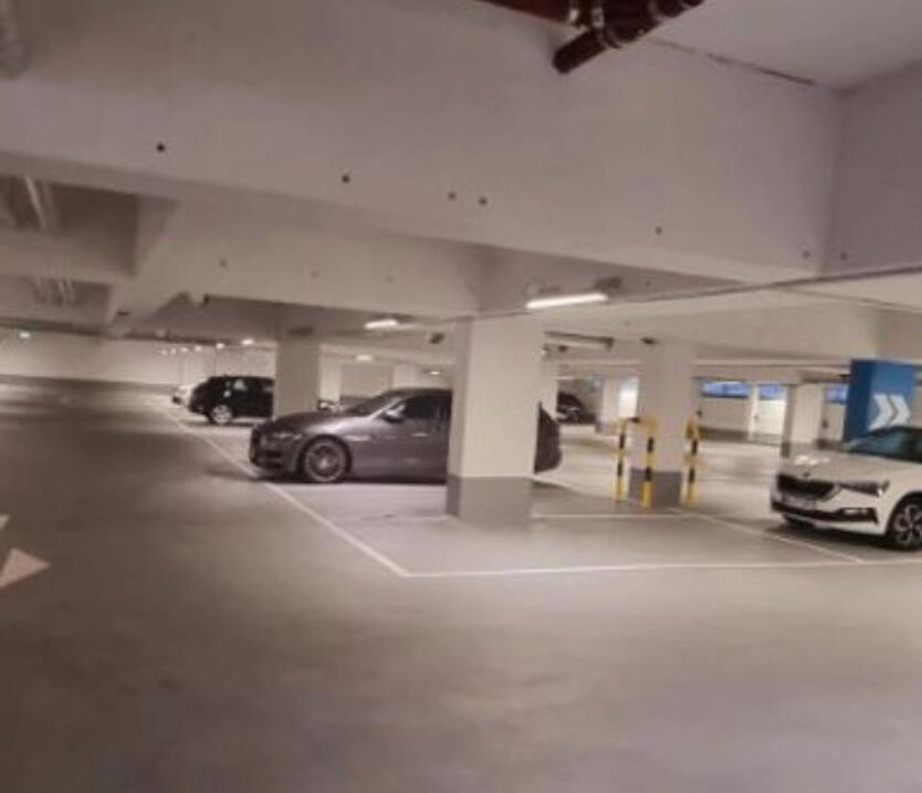 Tiefgaragenplatz zu vermieten Hamburg, Billstedt