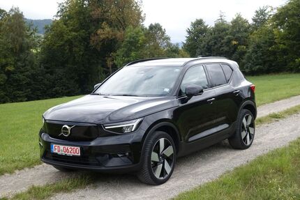 Volvo XC40 28.400 km 42.290 € Fulda 36043