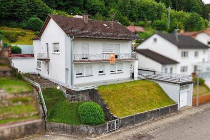 Haus Waldfischbach - 5 Zimmer, 151 m&sup2;, 219.000&euro; | Angebot:25802498