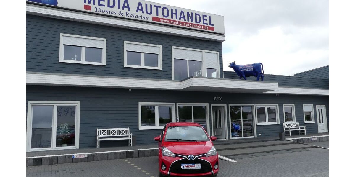 Toyota Yaris 56.000 km 13.000 &euro; Magdeburg 39108