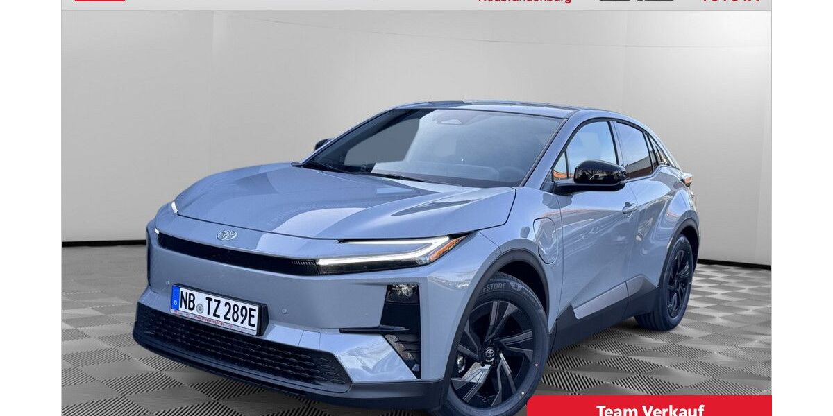 Toyota C-HR 2.000 km 42.990 &euro; Neubrandenburg 17034