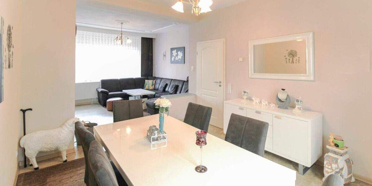 Reihenmittelhaus Heinsberg Oberbruch - 6 Zimmer, 172 m&sup2;, 280.000&euro; | Angebot:25472682