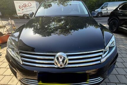 VW Touareg 117.000 km 25.200 &euro; Hechingen 72379