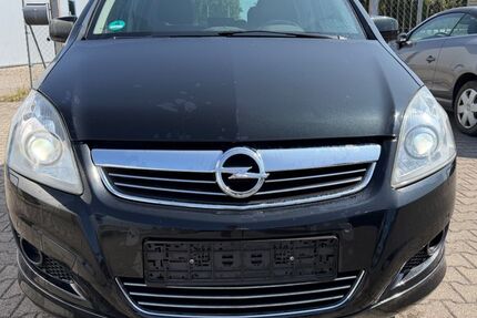 Opel Zafira 168.000 km 2.950 &euro; Pfedelbach 74629