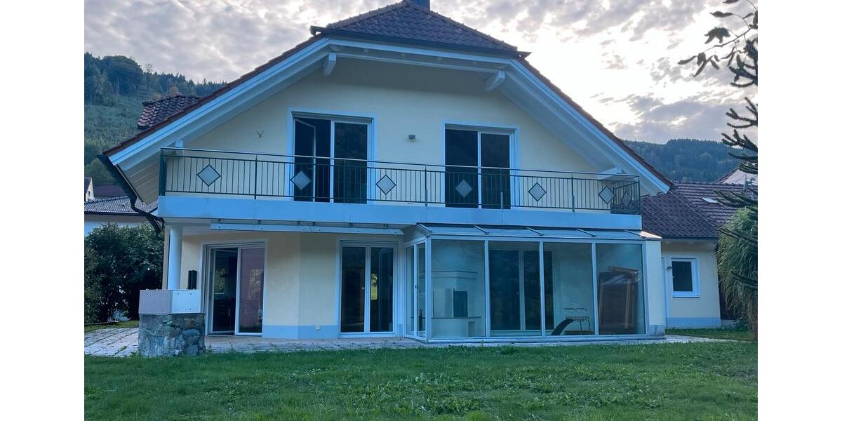 Einfamilienhaus Passau Maierhof - 5 Zimmer, 300 m&sup2;, 1.800&euro; | Angebot:22567372