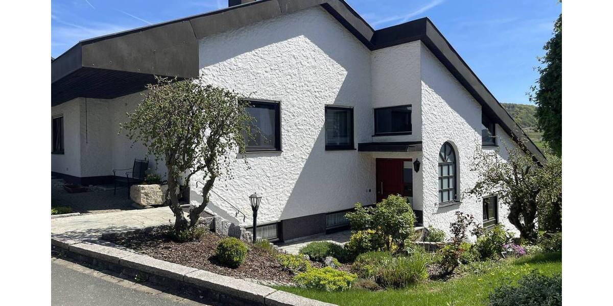 Einfamilienhaus Ebermannstadt - 4 Zimmer, 140 m&sup2;, 539.000&euro; | Angebot:26583452