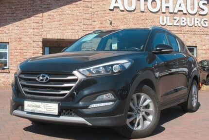 Hyundai TUCSON 115.441 km 16.900 &euro; Henstedt Ulzburg(20 km nördlich von HH-direkt an der A7) 24558
