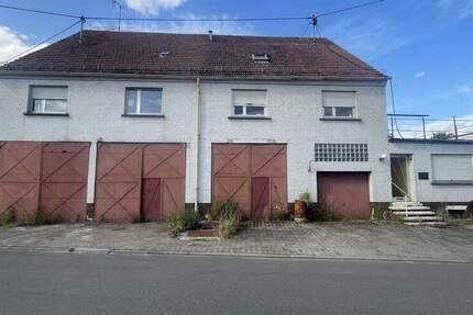 Haus Freisen Haupersweiler - 8 Zimmer, 244 m&sup2;, 59.000&euro; | Angebot:24872201