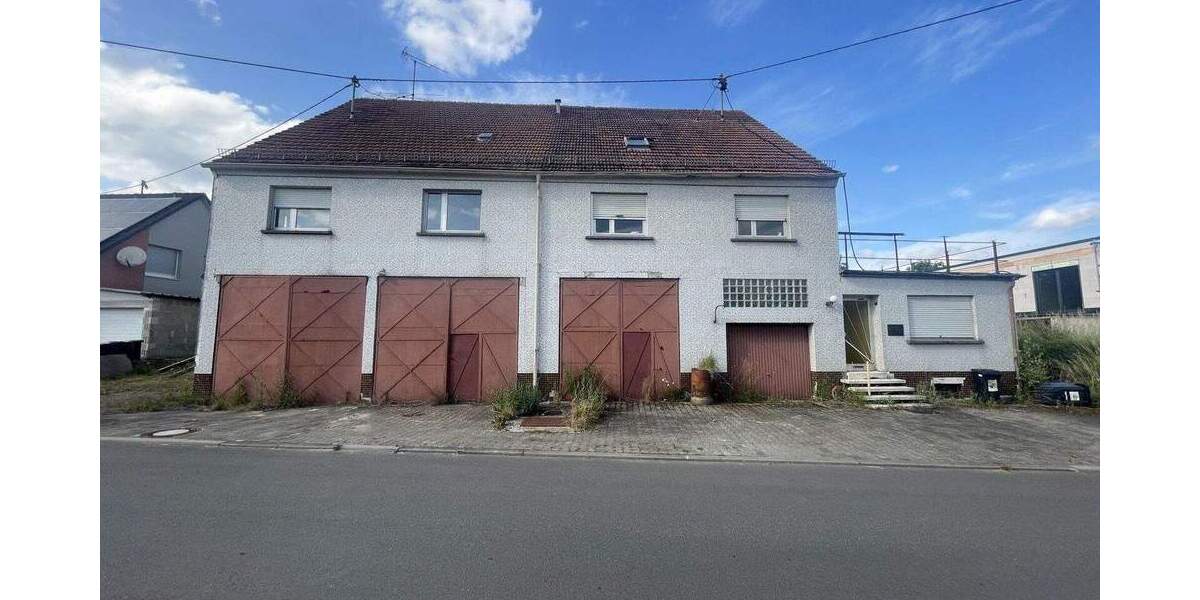 Mehrfamilienhaus, Wohnhaus Freisen Haupersweiler - 8 Zimmer, 244 m&sup2;, 59.000&euro; | Angebot:24872201