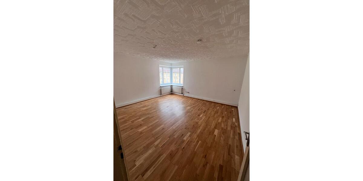 Etagenwohnung Augsburg - 5 Zimmer, 105 m&sup2;, 1.450&euro; | Angebot:24839758