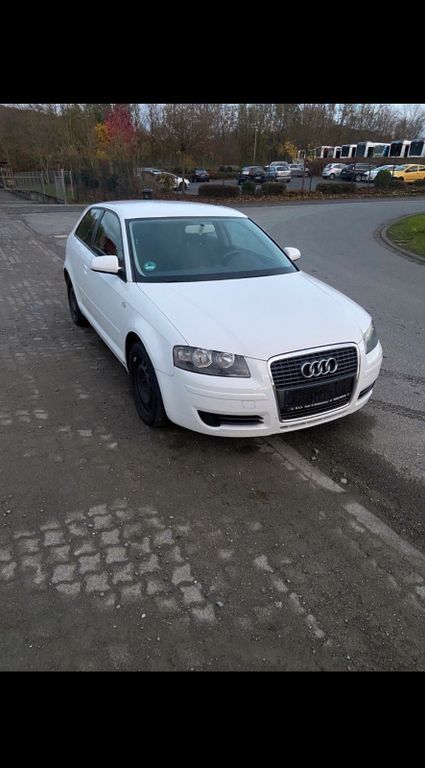 Audi A3 227.000 km 2.599 € Daun 54550