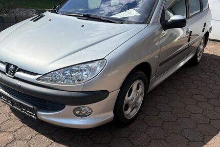 Peugeot 206 123.786 km 2.750 &euro; Bliesen (St. Wendel) 66606