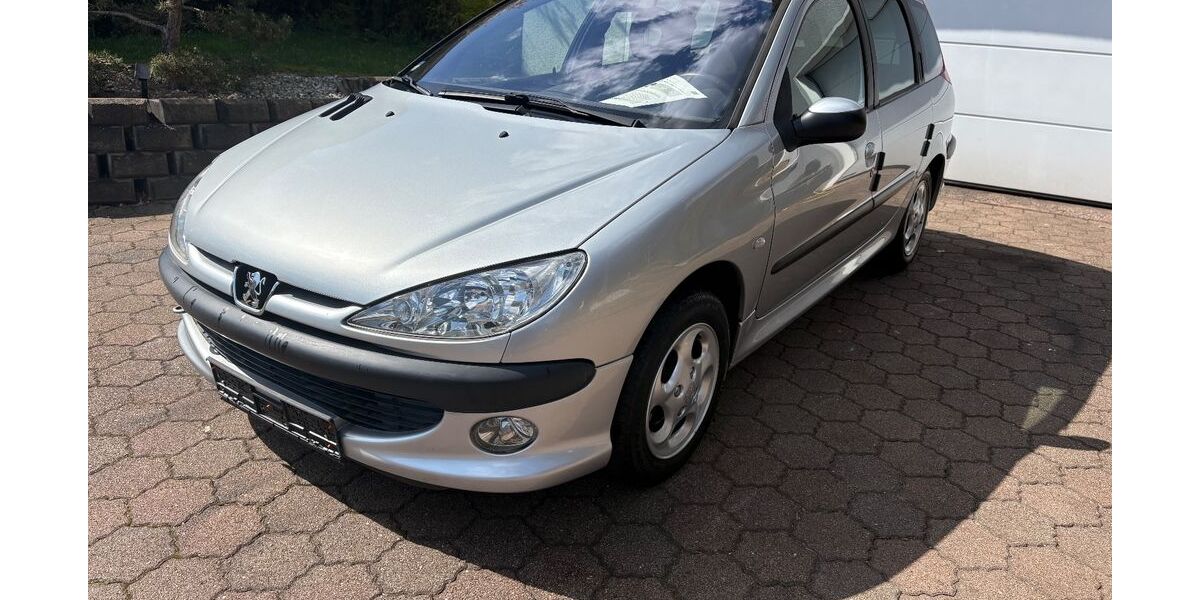 Peugeot 206 123.786 km 2.750 &euro; Bliesen (St. Wendel) 66606