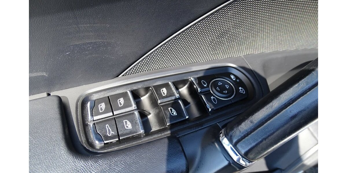 Porsche Cayenne S 4,2l Diesel Pano, Navi, 21 Zoll, Standhe 229.443 km 23.890 &euro; Rodgau 63110