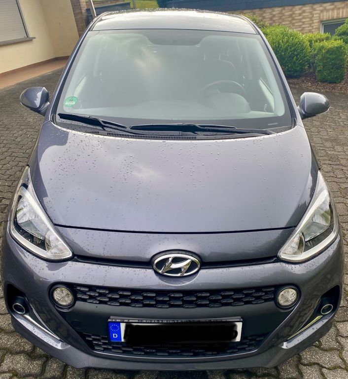 i10