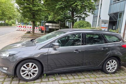 Ford Focus 151.000 km 5.900 &euro; Putzbrunn 85640